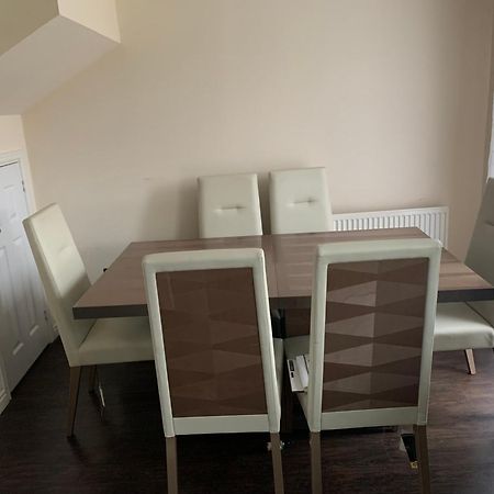Holytown Homes Екстериор снимка